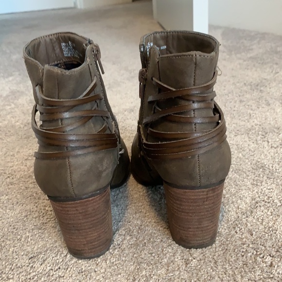 Brown/ taupe ankle boots - Picture 3 of 3